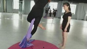 成人皮筋舞视频,跟随成人视频，解锁舞蹈新境界  第1张