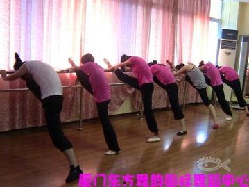 成人皮筋舞视频,跟随成人视频，解锁舞蹈新境界  第2张