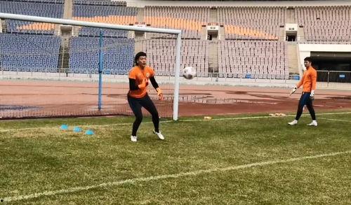 西安成人门将训练视频,专注与技巧的完美融合  第2张