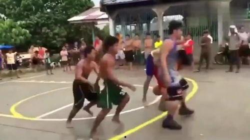 成人篮球操炫酷视频  第1张